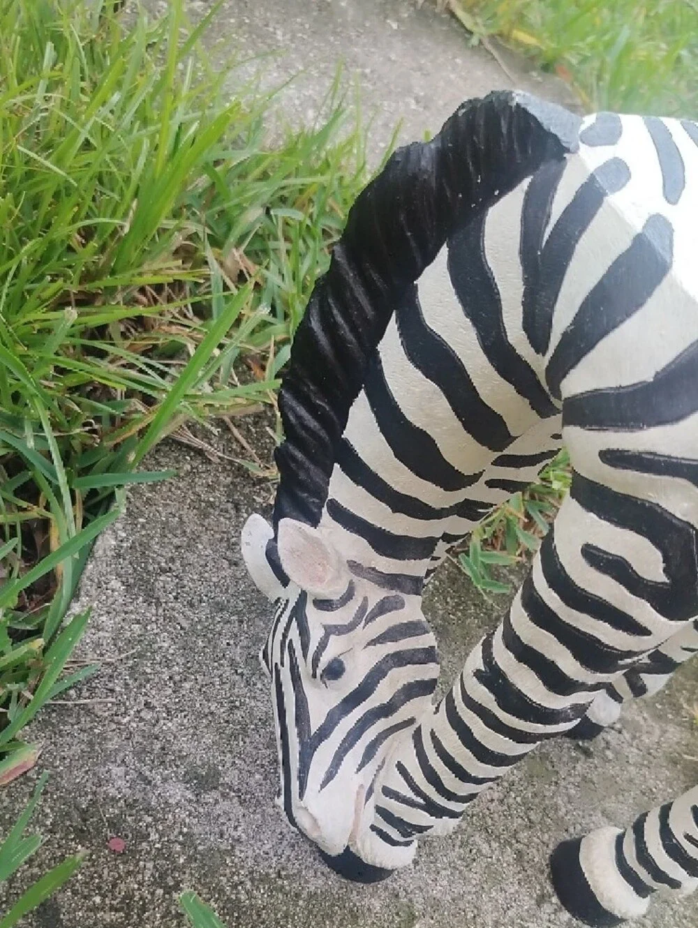 Pier 1 Vintage Wood Black and White Zebra Figurine Stool Mini Table